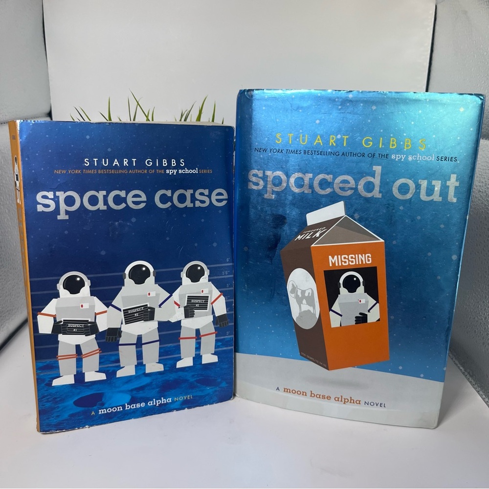 Space Case and Spaced Out Book Set by Stuart Gibbs- A Moon Base Alpha‎ Novel